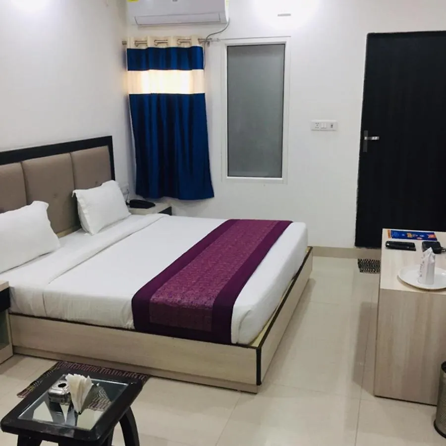 Aero Home Stay- Bed & Breakfast New Delhi