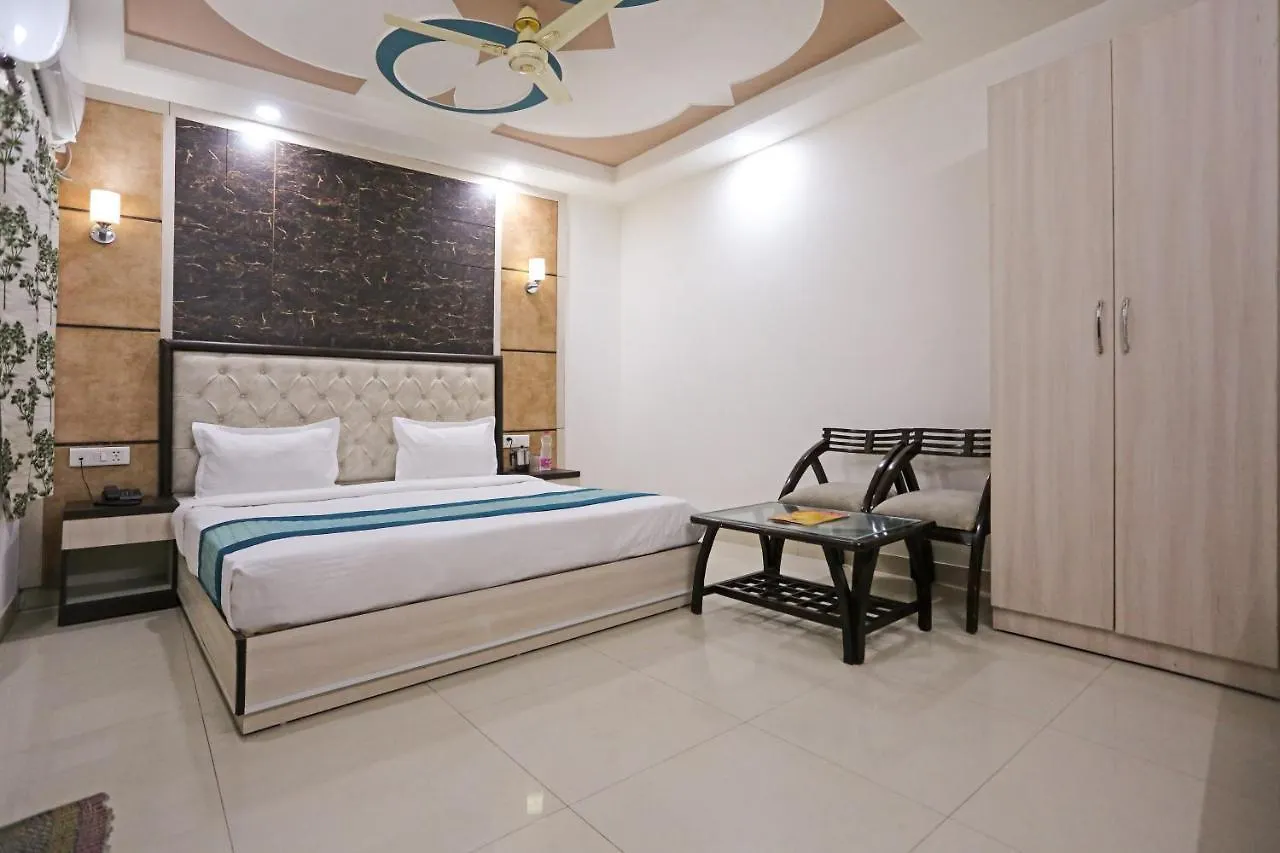 Aero Home Stay- Bed & Breakfast New Delhi 0*,